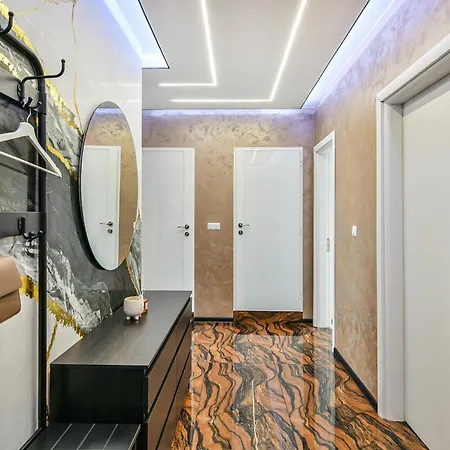 Ocean Wave 2br Free Parking Apartment *