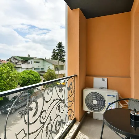 Ocean Wave 2br Free Parking Apartment Varna